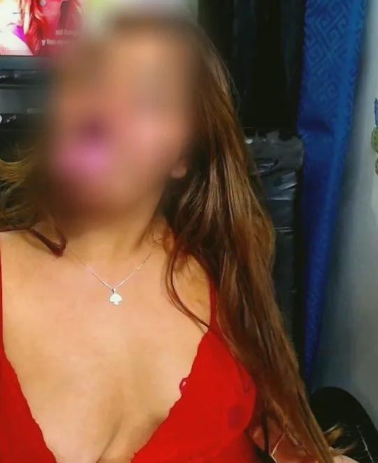 Chiara, 27