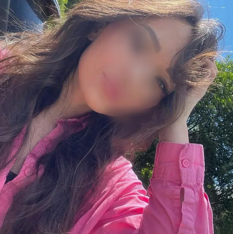 Lea, 25