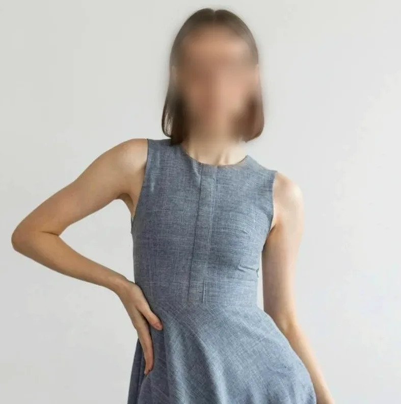 Zeynep, 22